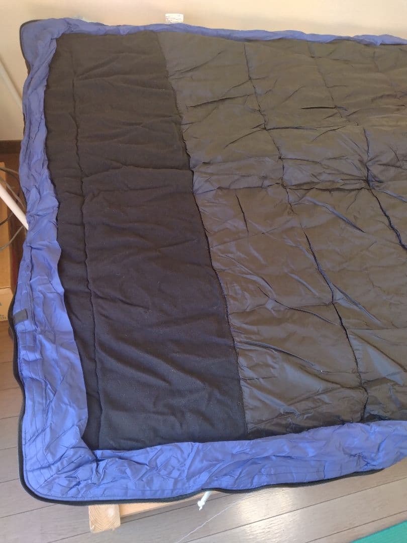 中古②　 イスカ ISUKA Trek1000 シュラフ