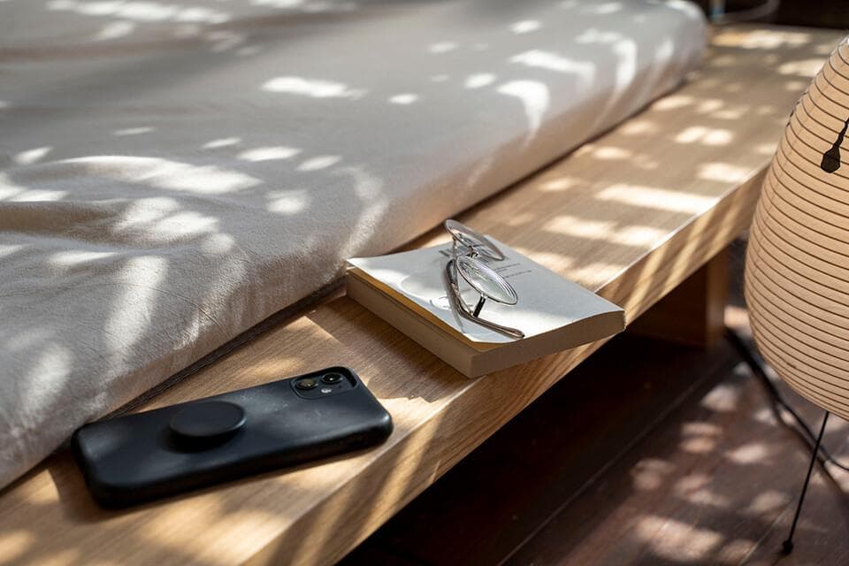 LIVING BED リビングベッド 旭川家具 建築家二人暮らし