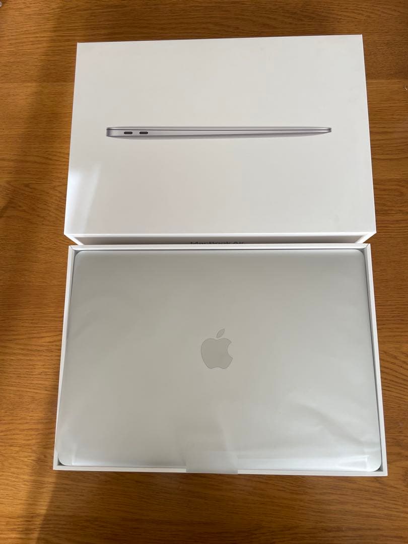 MacBook Air 2020 i7 16GB SSD500GB 充電器、箱付