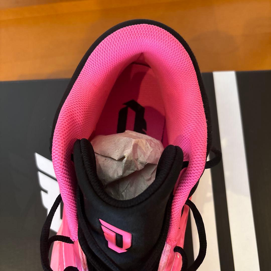 バスケットボールシューズ　adidas デイムX ピンク