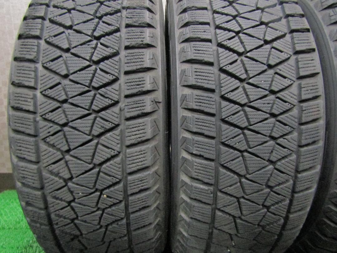 ☆送料込☆バリ溝☆倉庫内保管☆ブリヂストン DM-V2 225/55R18 4本