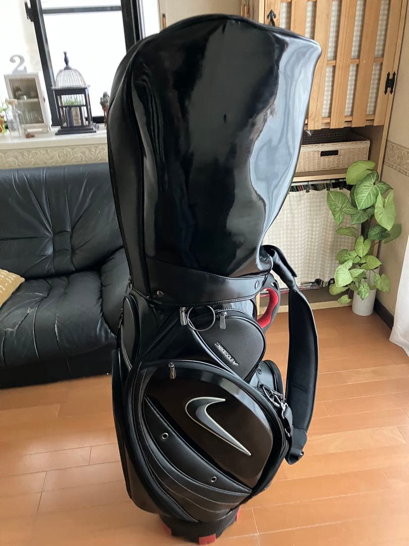 Nike Golf キャディバッグ 黒 光沢仕上げ