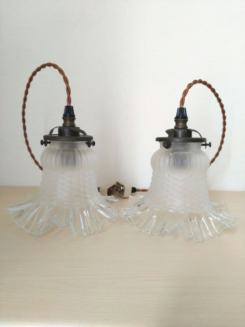 ガラスシェード（フリル）ペンダントライト