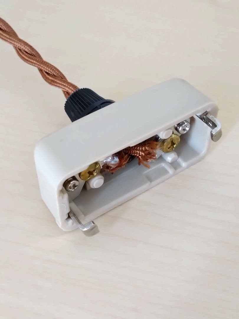 ガラスシェード（フリル）ペンダントライト