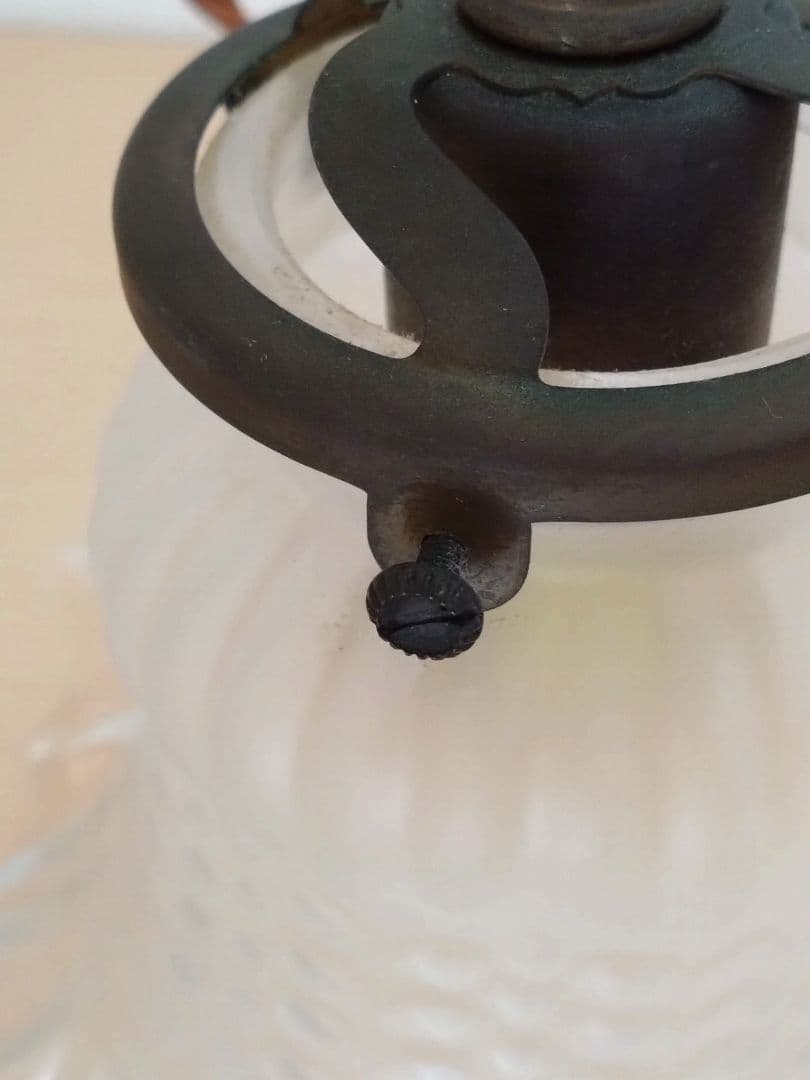 ガラスシェード（フリル）ペンダントライト