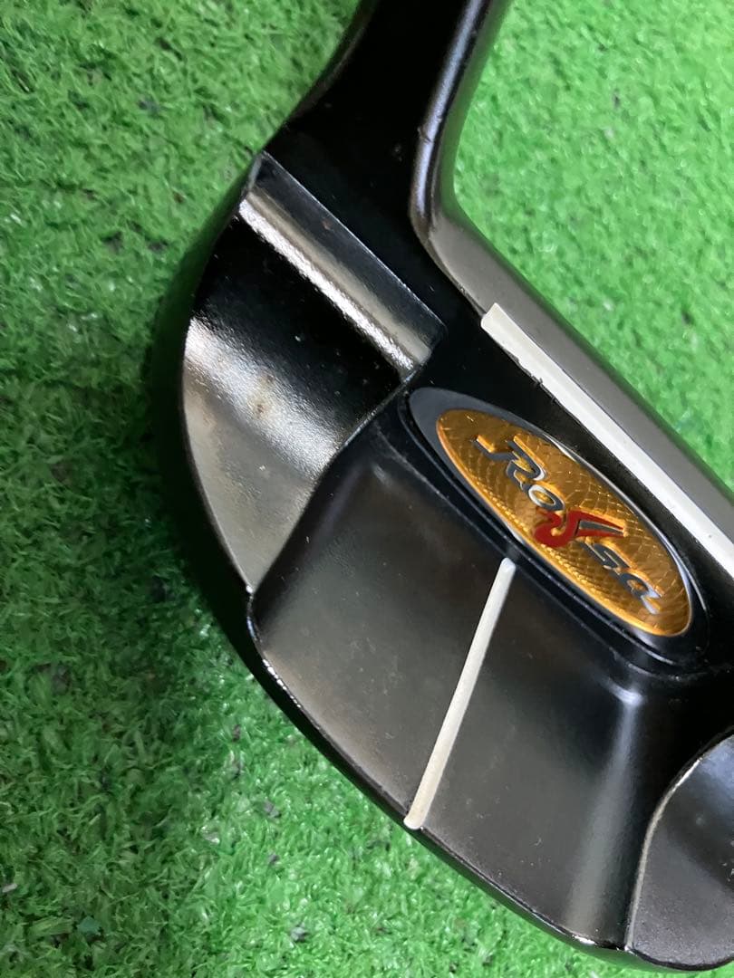 テーラーメイドROSSA L字型パター