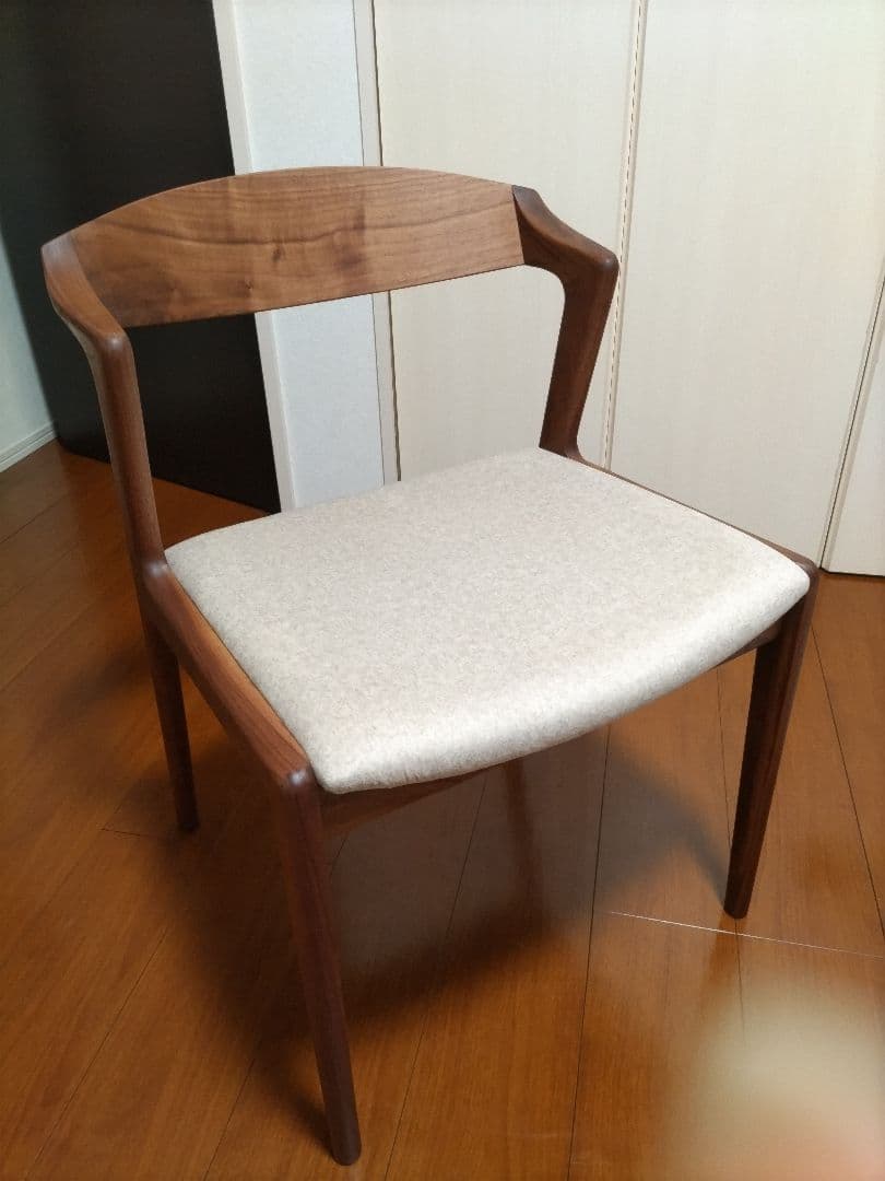 シキファニチア　2脚セット　ユナ　ハーフアームチェア　ウォルナット