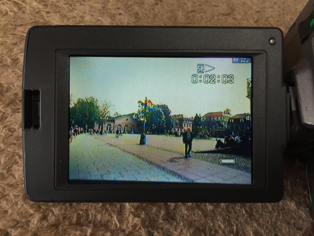 撮影再生ダビングOK　SONY　CCD-TRV513　付属品有　Video8