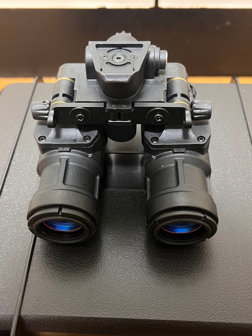 PVS31　デジタルナイトビジョン 実動 IR 四角画面タイプ