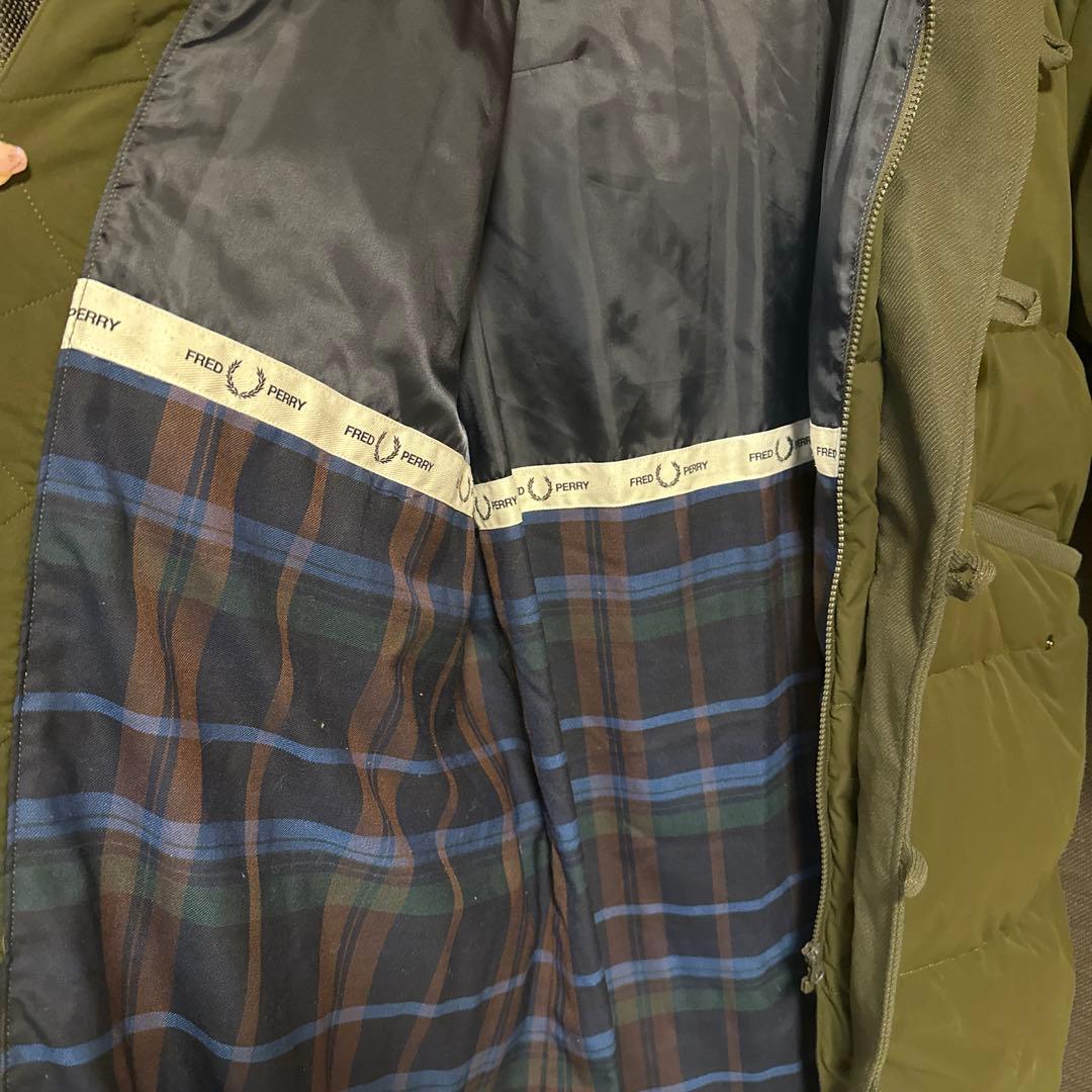 FRED PERRY ダウンジャケット