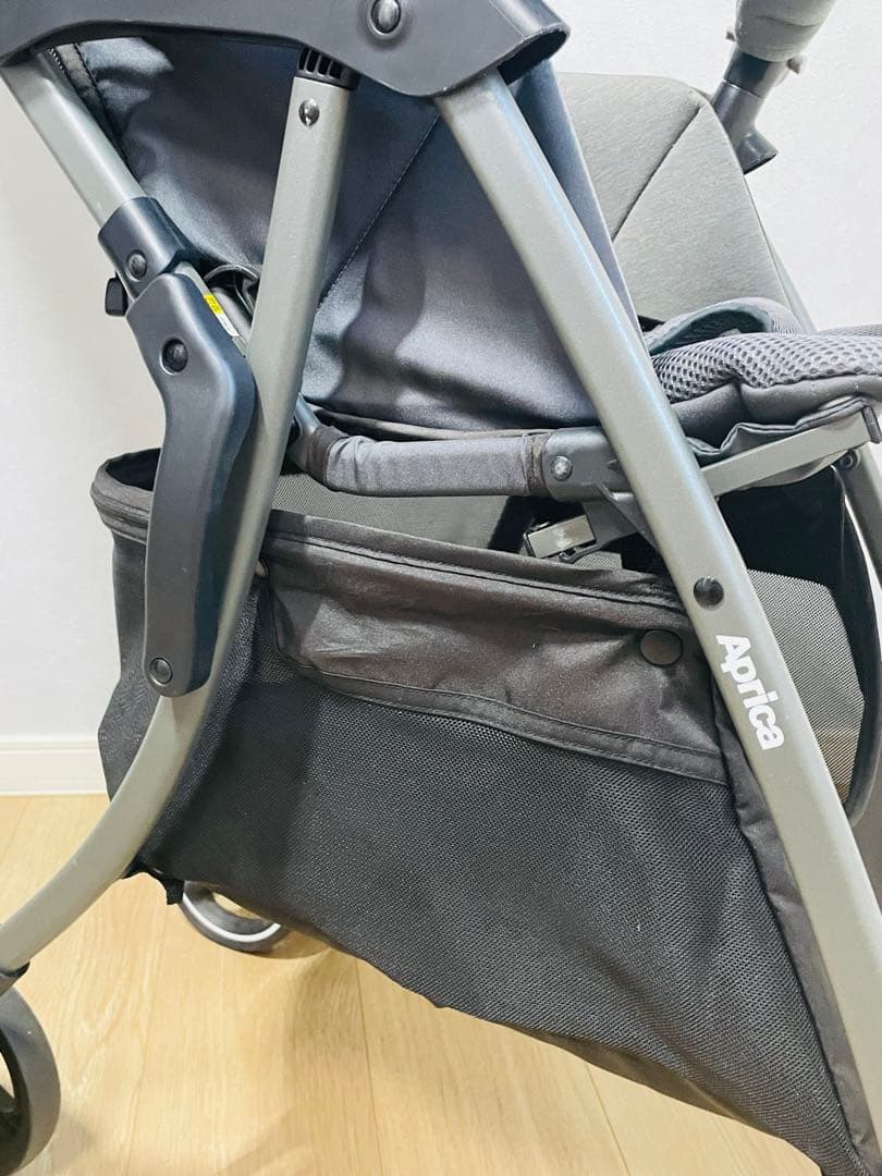 Aprica ベビーカー クルリー 軽量 A型 GR2129308 グレー　美品