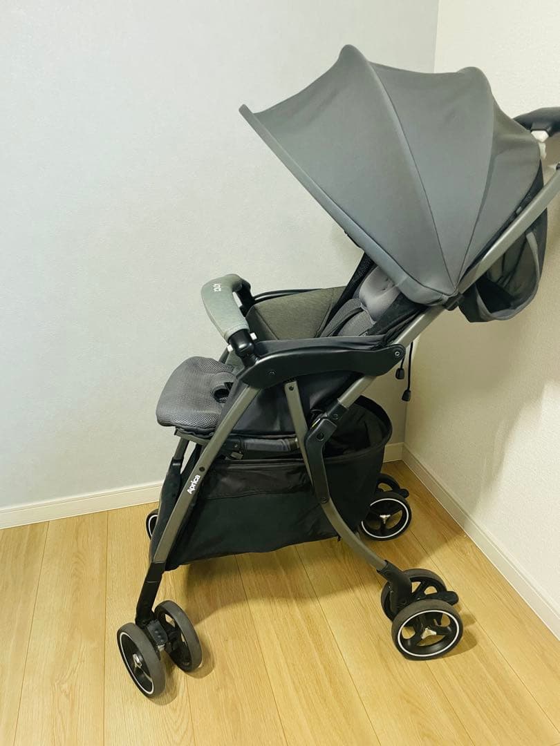 Aprica ベビーカー クルリー 軽量 A型 GR2129308 グレー　美品