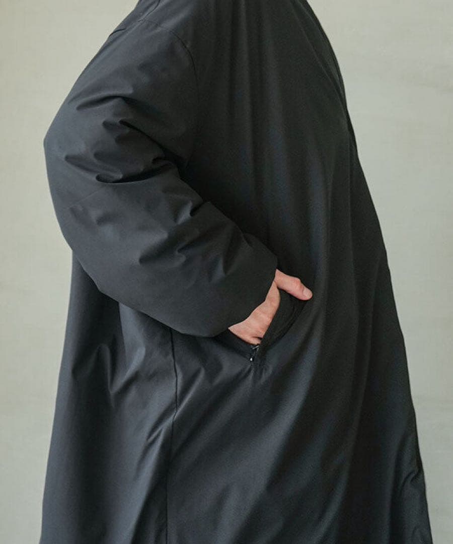 solamonat poche ソラモナポッシェ Vネックライトダウンコート 黒