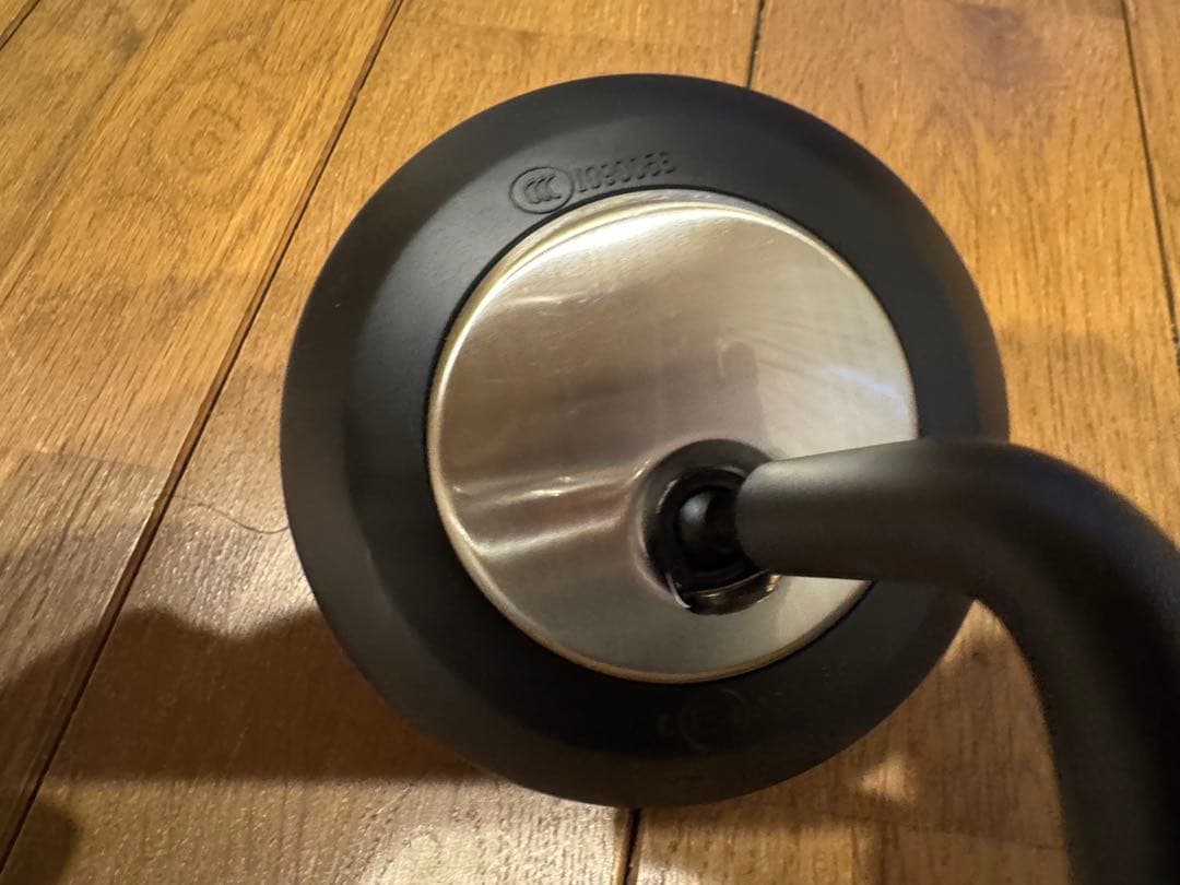 トライアンフ　スピードツイン900 純正ミラー