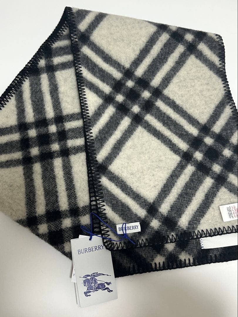 Burberryチェック ウールスカーフ