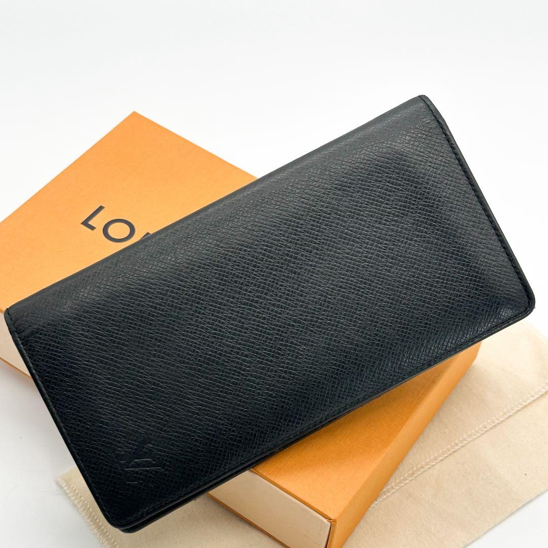 【使用わずか】ルイヴィトン ポルトフォイユ ブラザ タイガ ブラック 二つ折り