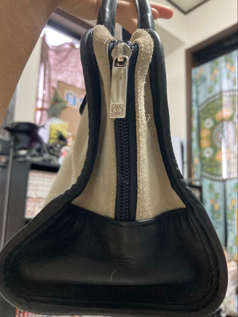 【美品】正規品ロエベ LOEWE ハンドバッグ　アマソナ28 スエード カーキ黒
