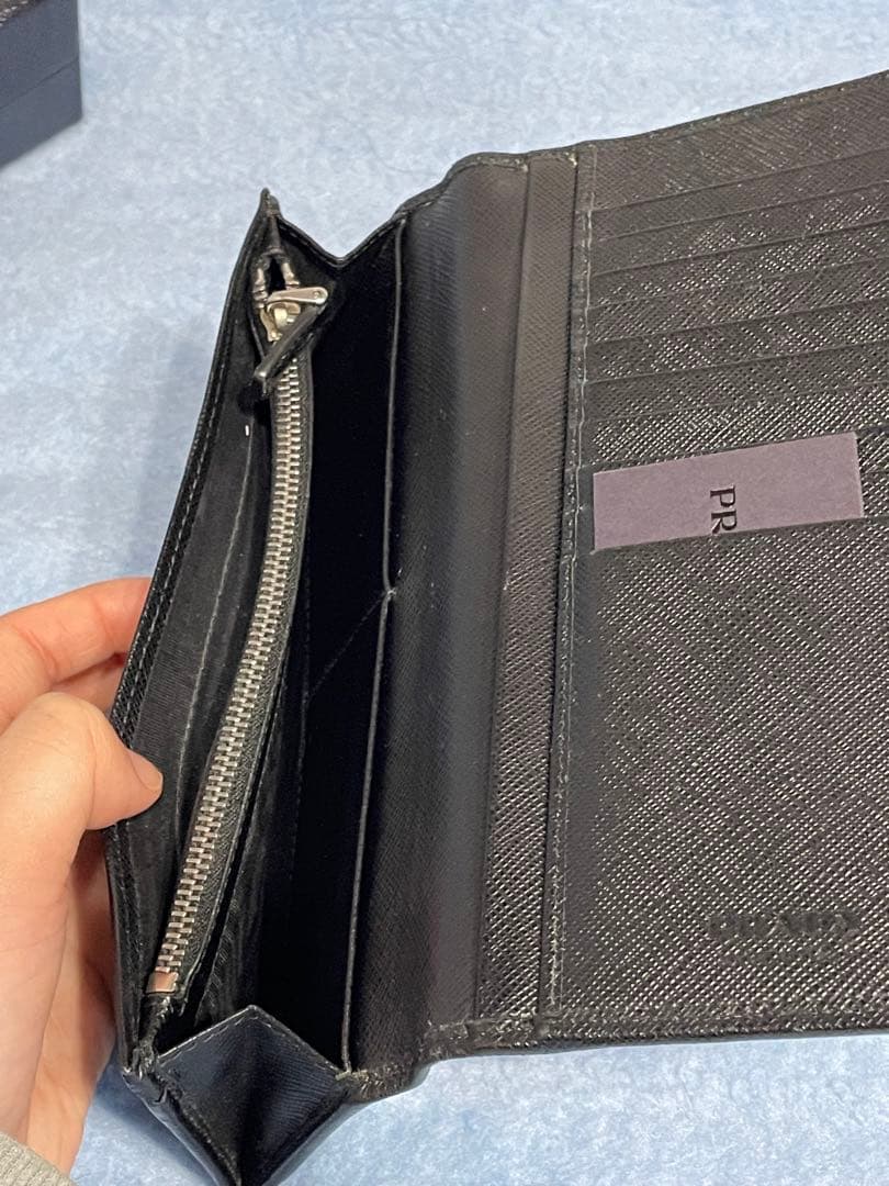 プラダ　黒　長財布　美品　サファイアーノトライアル財布　保証書あり