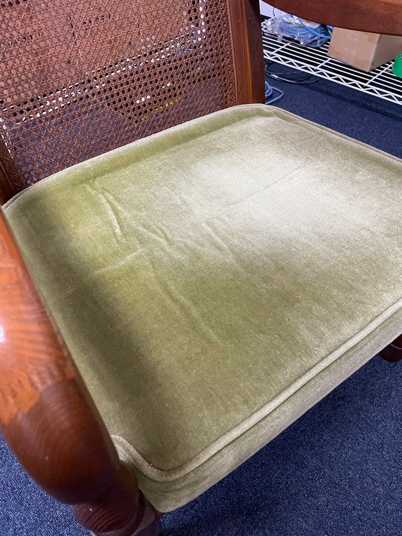 飛騨家具　キツツキ　クラシックスタイル ダイニングチェア 黄緑色　②