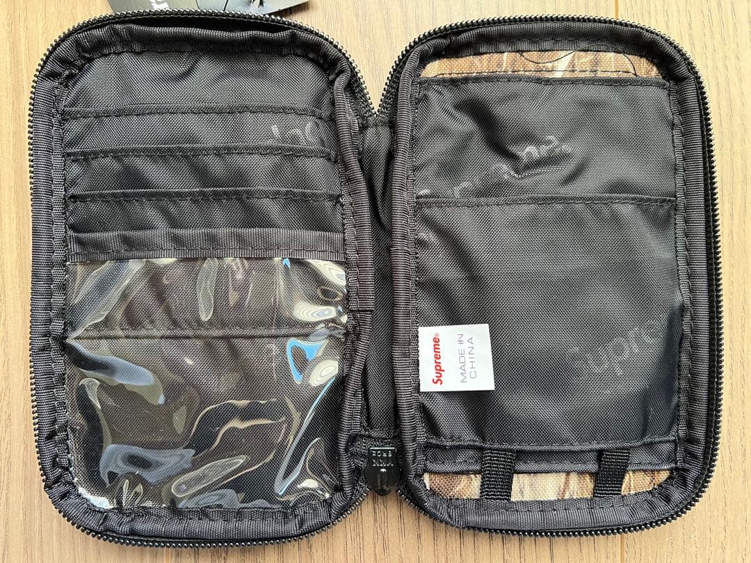 小物 Supreme Small Zip Pouch \"Real Tree Camo\"
