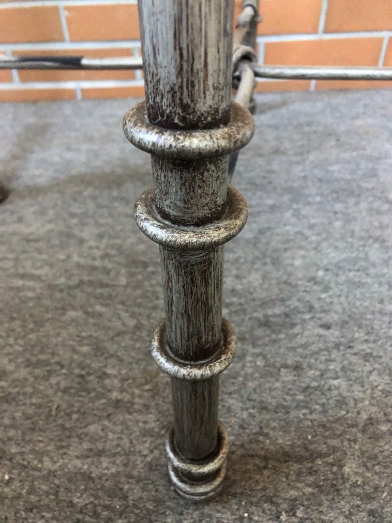 ガラステーブル　ヴィンテージ　コンクリート風　インダストリアル風　サイドテーブル