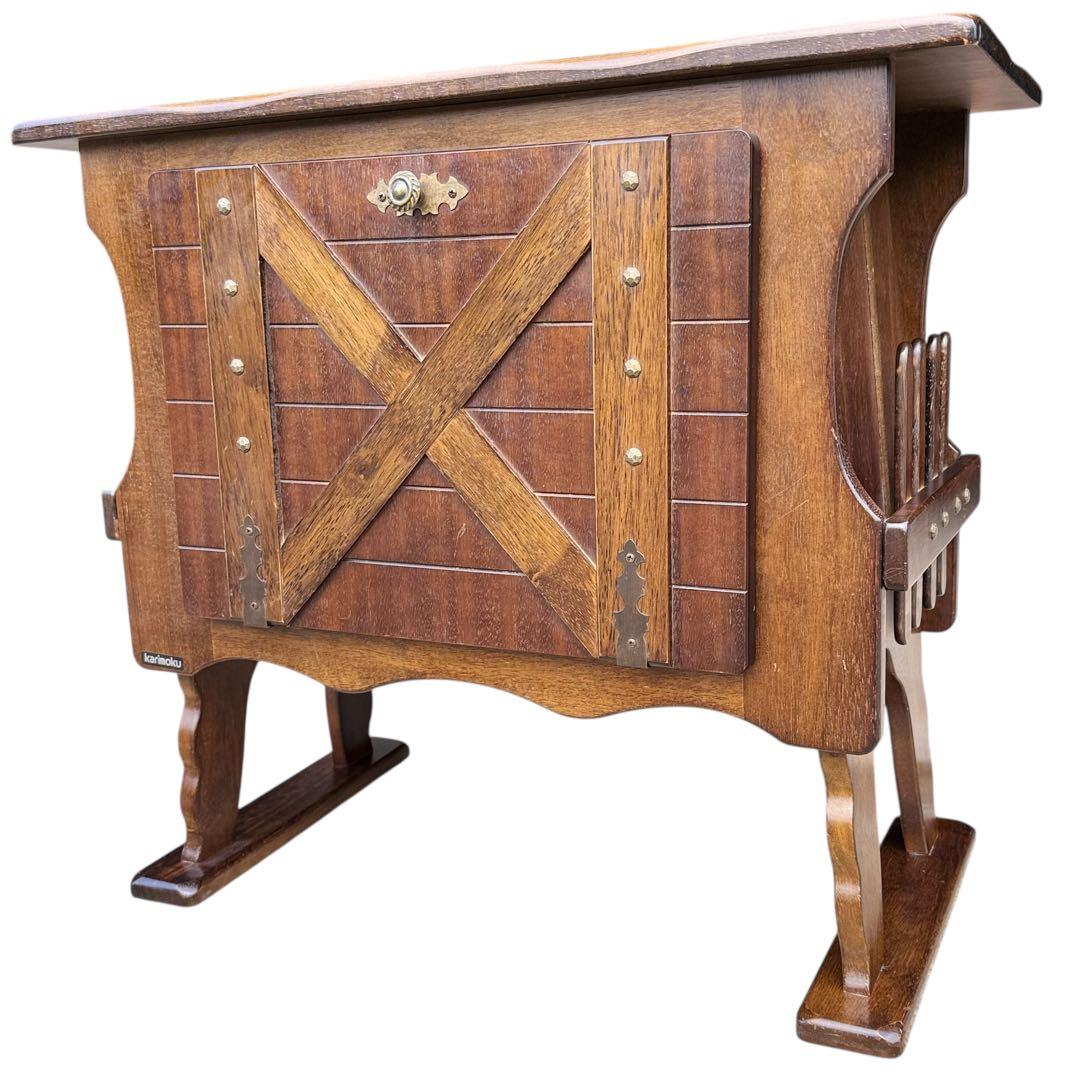 HR920 希少デザイン karimoku　鋲　サイドテーブル マガジンラック