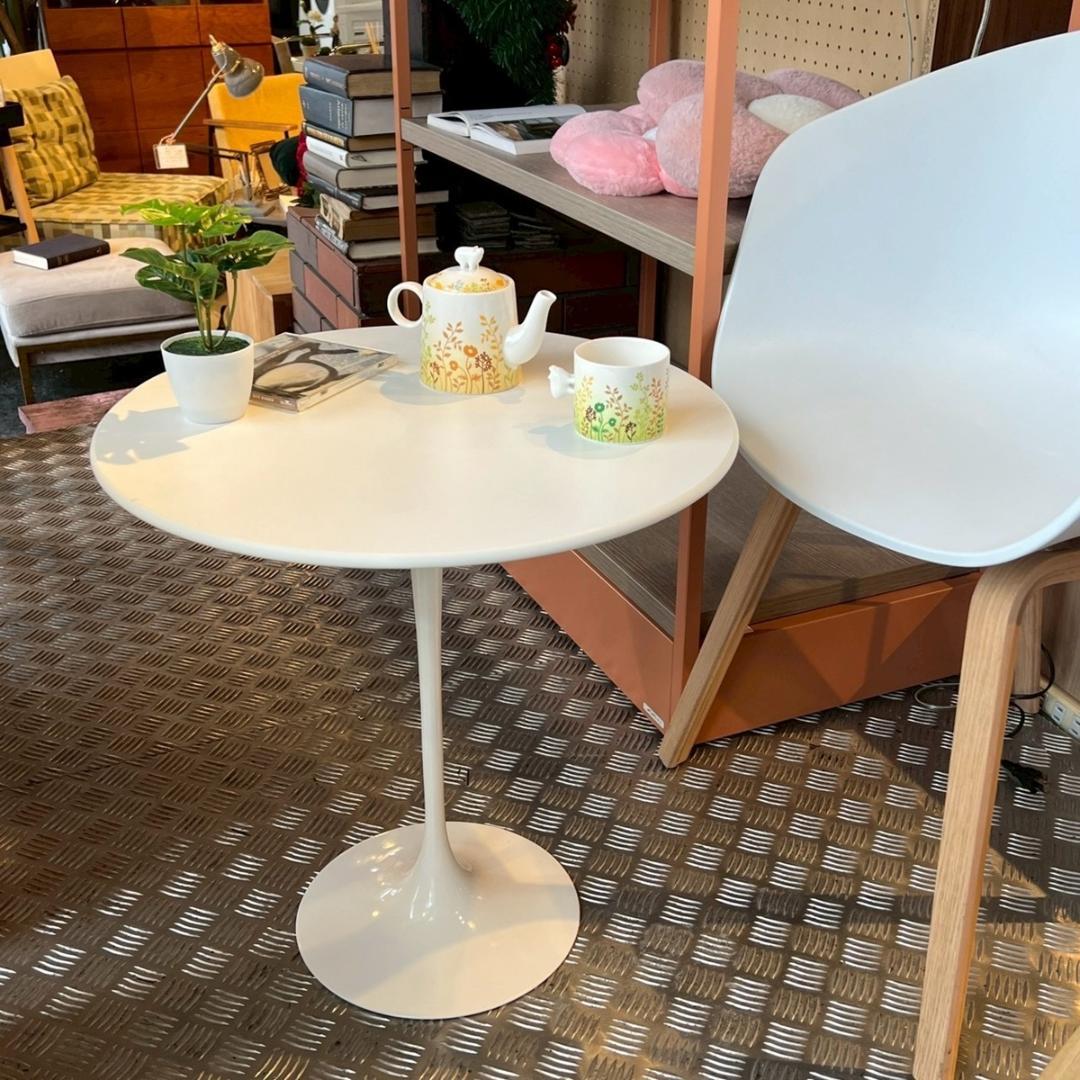 Knoll ノル チューリップテーブル サイドテーブル モダン ロゴあり 名作