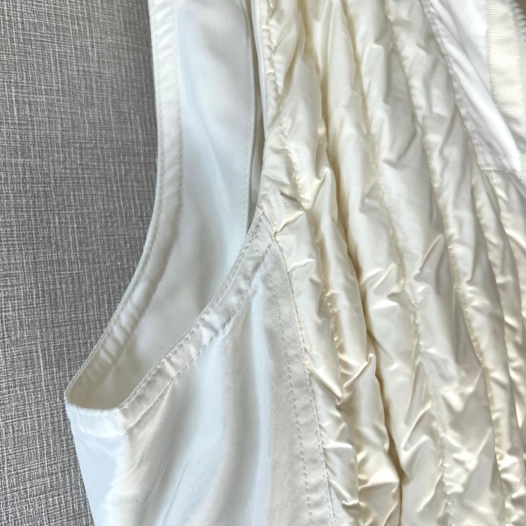 モンクレール　ベスト