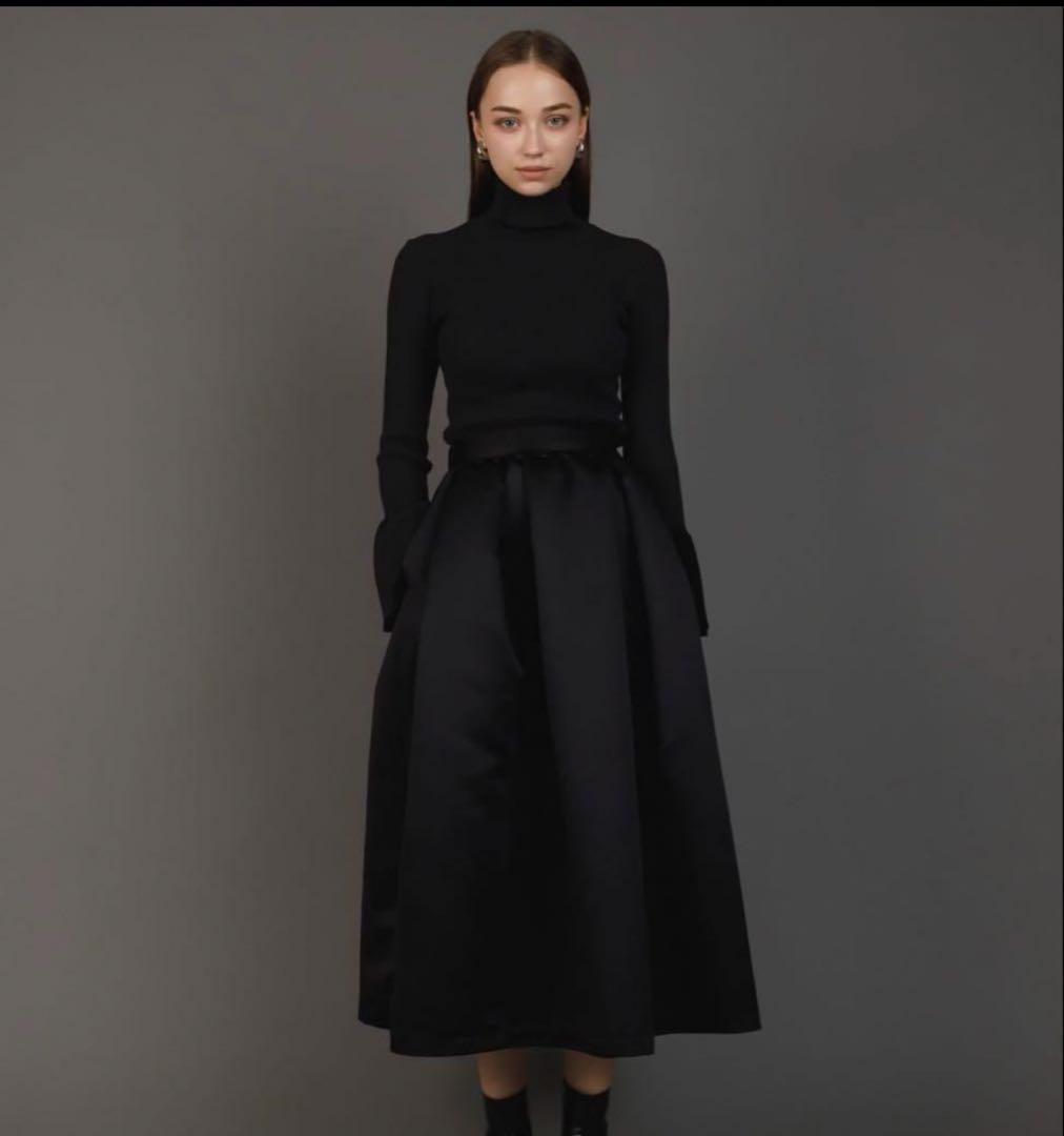 Heve サテンタックスカート ブラック 38