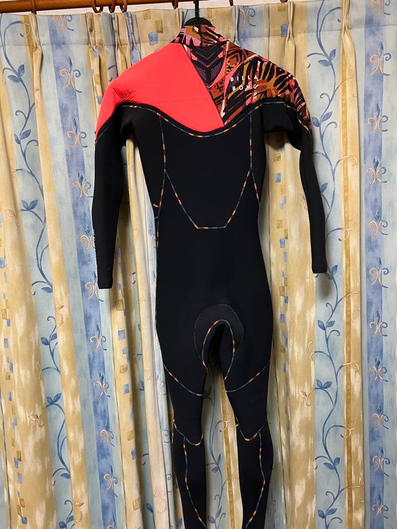 2022オーダー　BILLABONGウェットスーツ　フルスーツ　オーダー