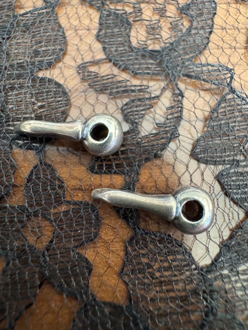 ゴローズ　ハートホイールフェザー 大　L２枚組& シルバーイーグルヘッドビーズ