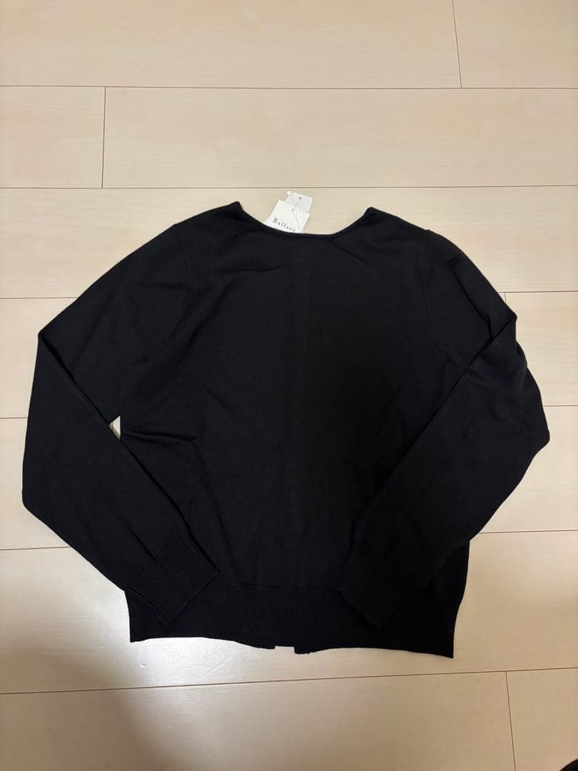 新品未使用タグ付き　Ballsey ブラックニット