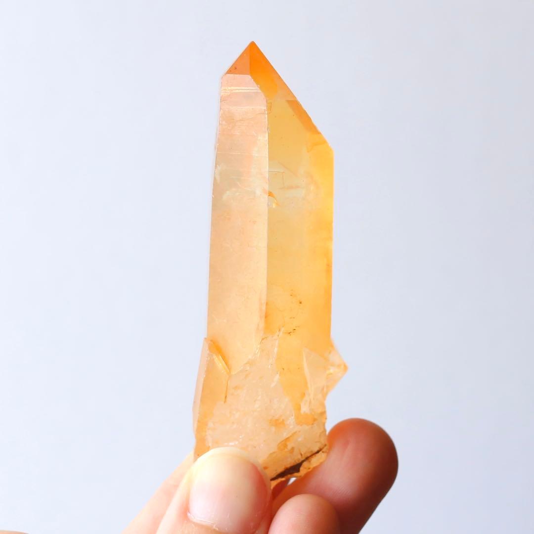 タンジェリンクォーツ 蜜柑水晶 天然石 水晶 鉱物 一点物 健康