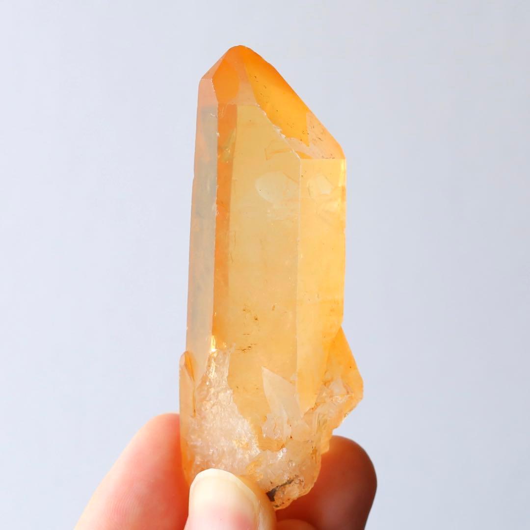 タンジェリンクォーツ 蜜柑水晶 天然石 水晶 鉱物 一点物 健康