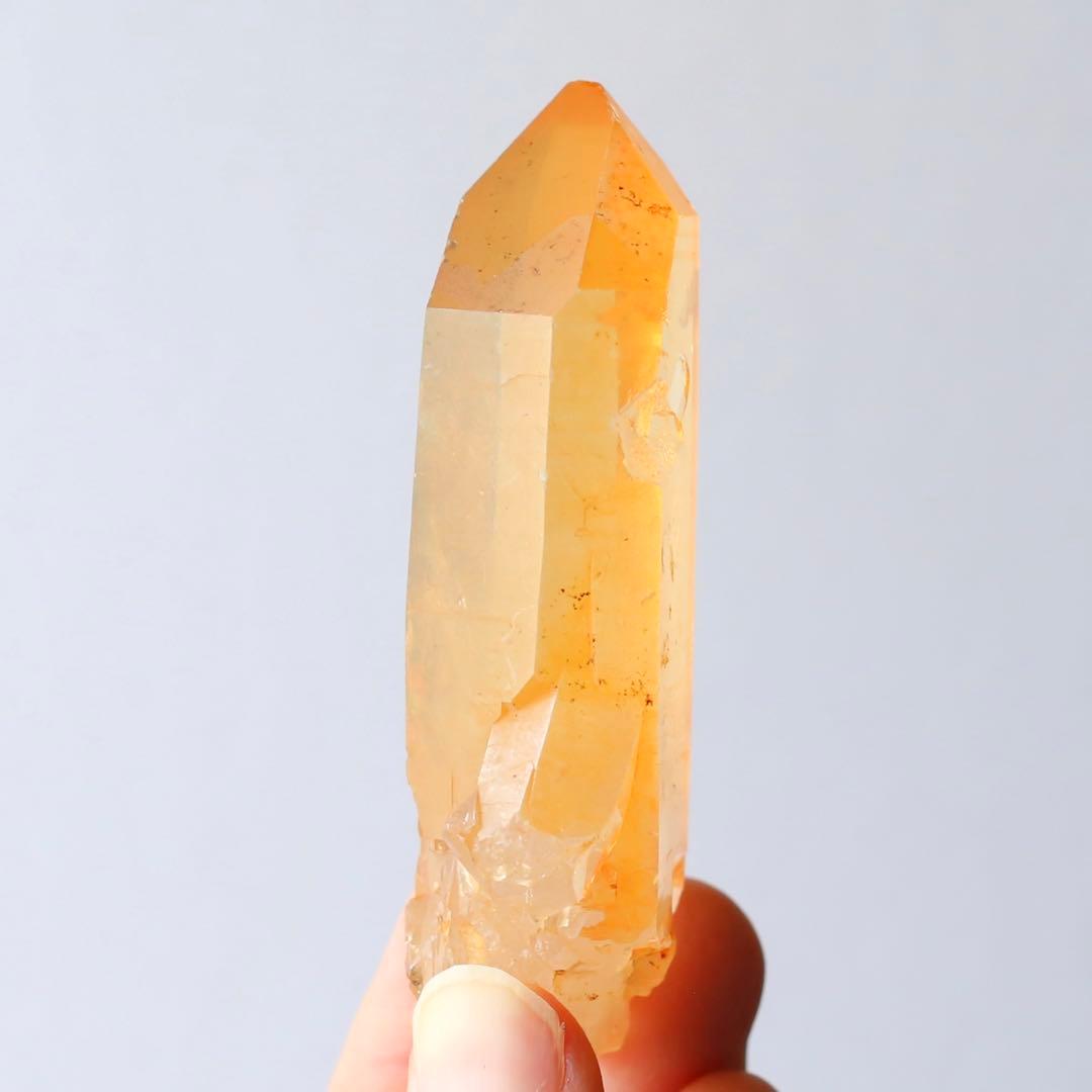 タンジェリンクォーツ 蜜柑水晶 天然石 水晶 鉱物 一点物 健康
