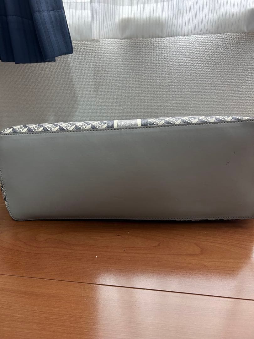 ミッチー❗️【美品】トリーバーチ　トートバッグ　A4