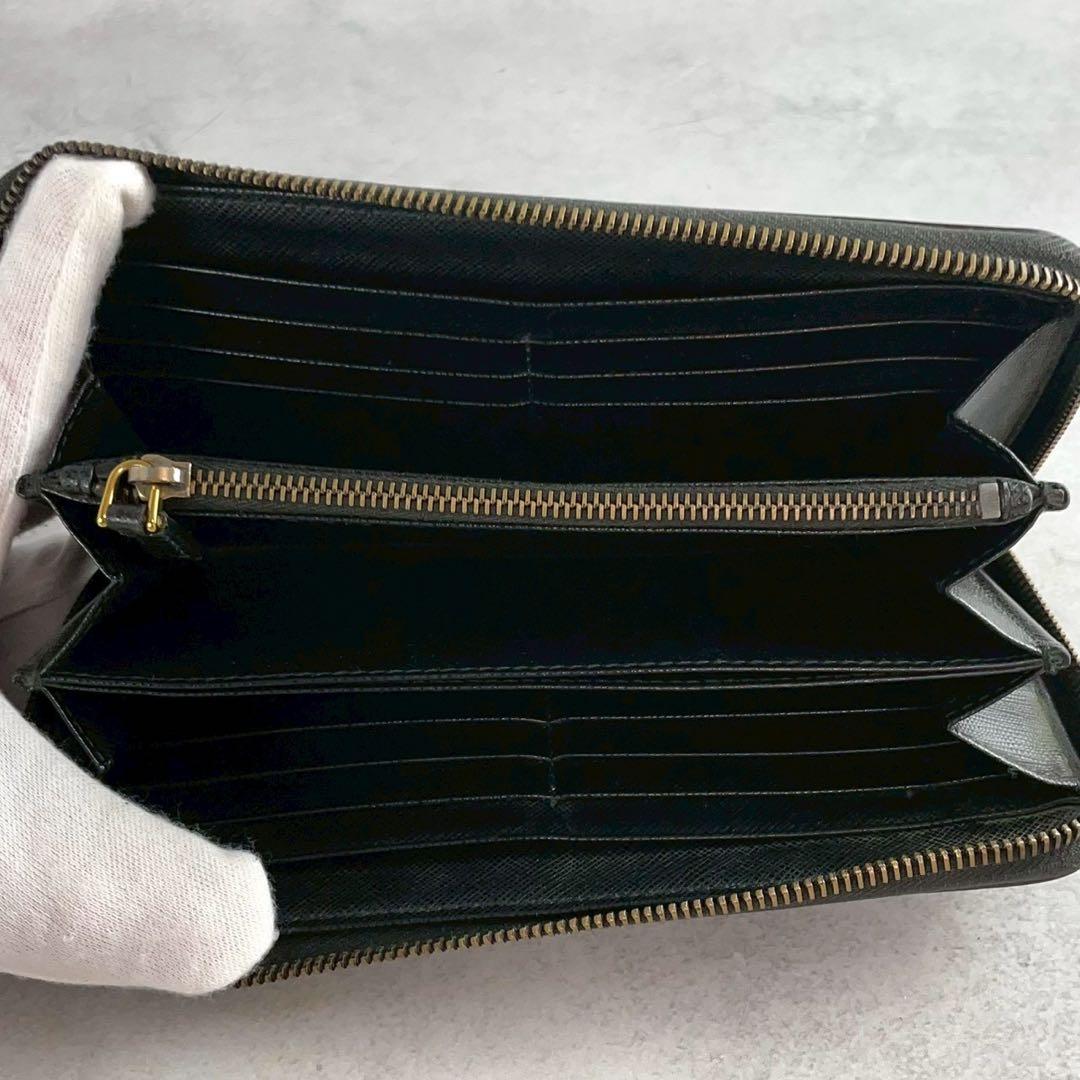 PRADA サフィアーノ ラウンドファスナー プラダロゴ 長財布 ブラック 黒