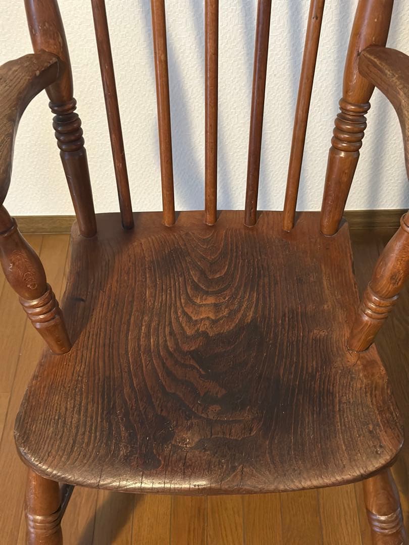 値下げ！！イギリスアンティーク　木製アームチェア クラシック ブラウン