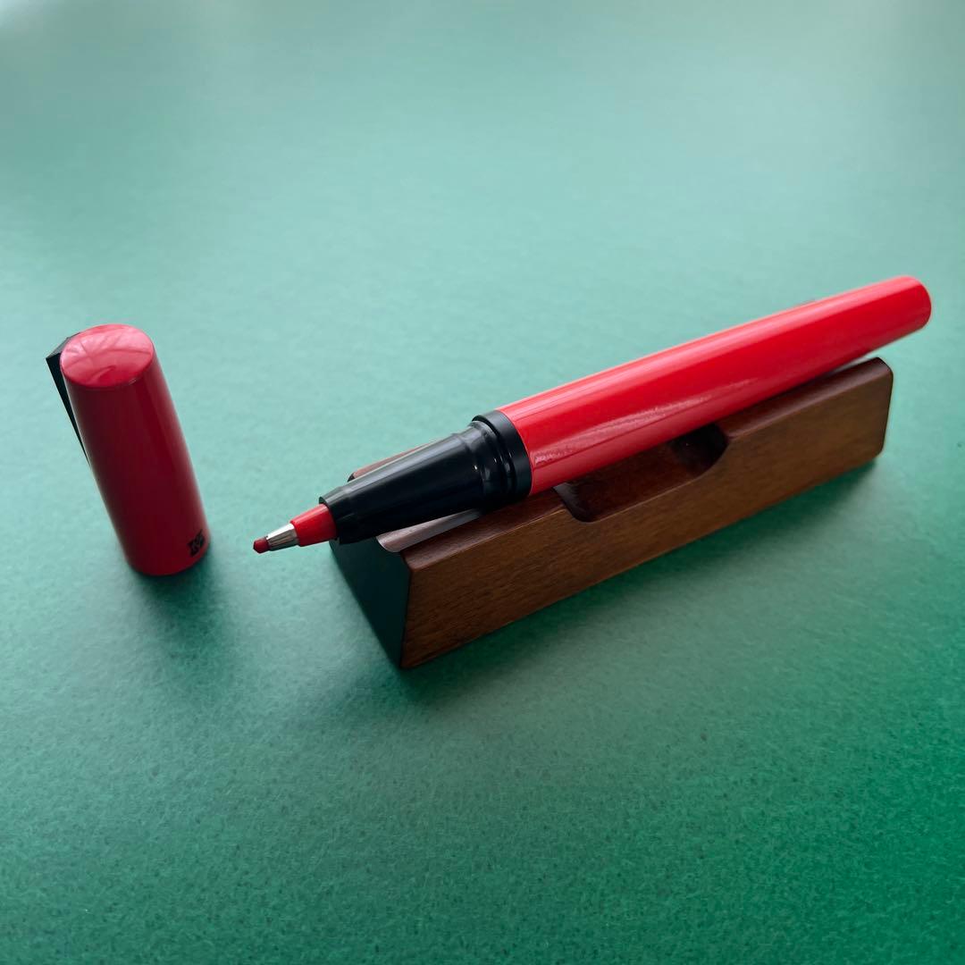 【希少】伊東屋 ITOYA ペンジャケット レッド（未使用に近い）