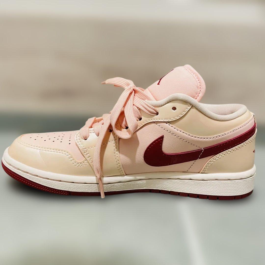 美品AIR JORDAN 1 LOW SE レッド キャンディスウッシュ