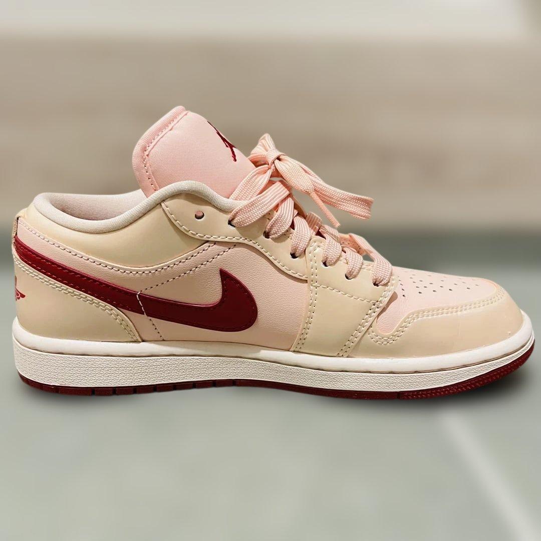 美品AIR JORDAN 1 LOW SE レッド キャンディスウッシュ