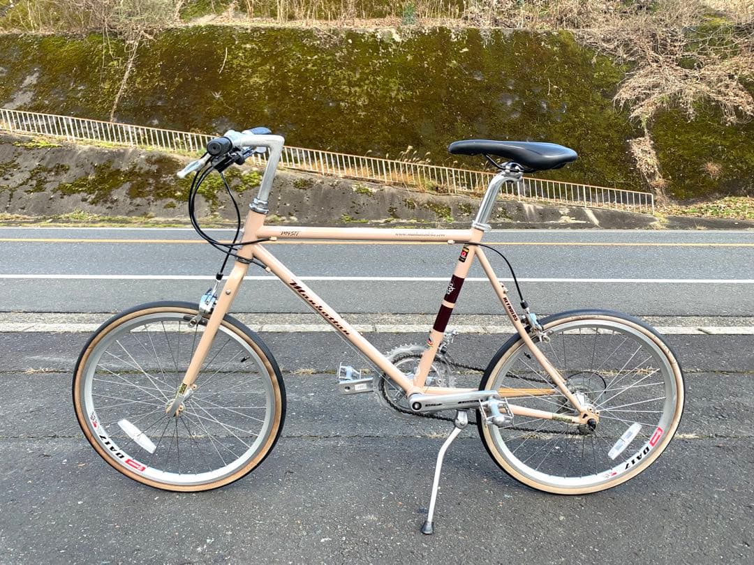 即乘 送料無料Manhattanbikeミニベロ小径車クロスバイク8速20インチ