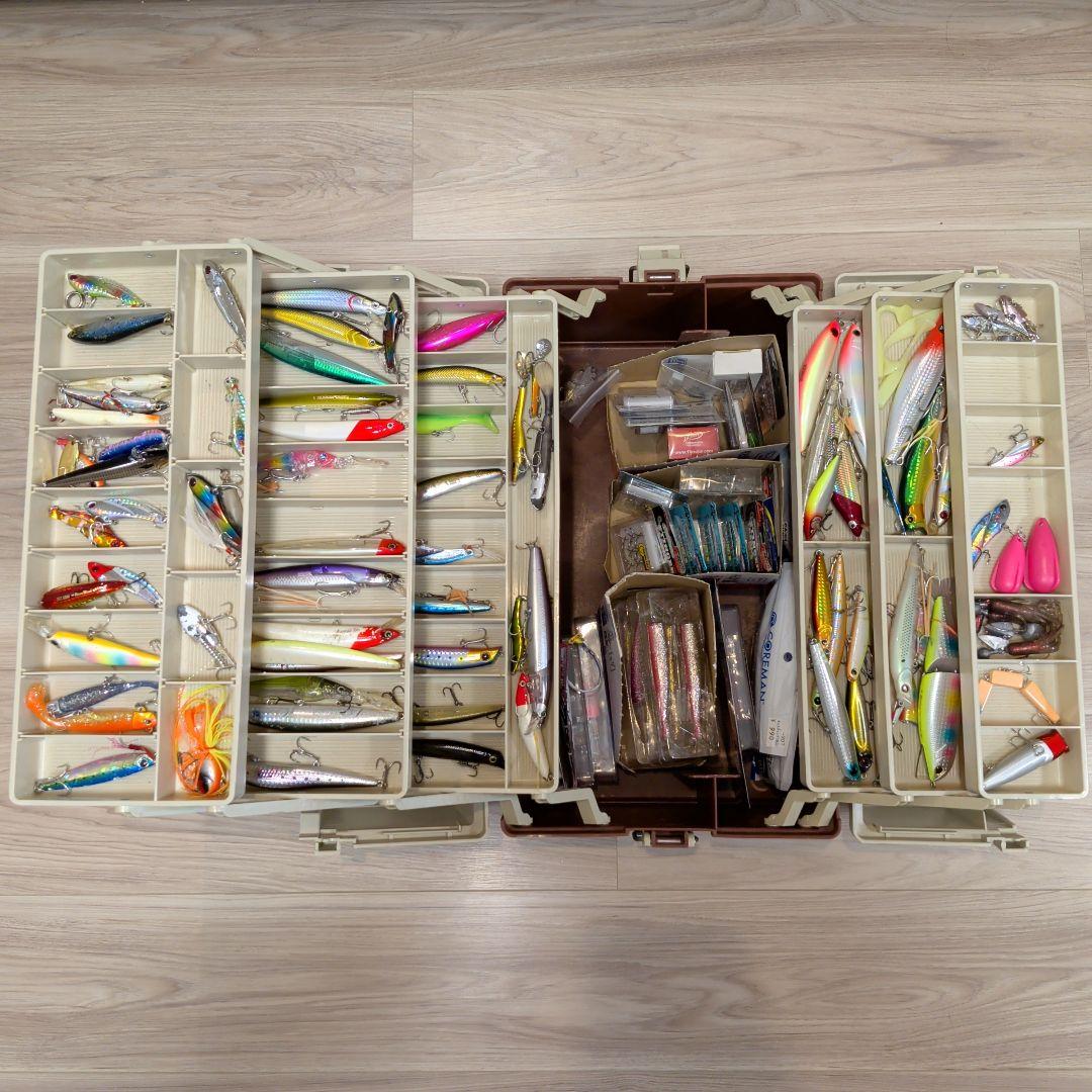 釣り用タックルボックス シーバス用ルアー70個超セット まとめ売り