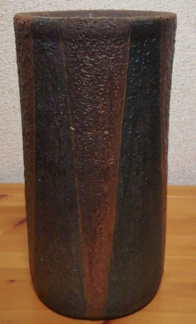 山本出作　備前焼　出彩　花入　共箱　共布　略歴付　花瓶