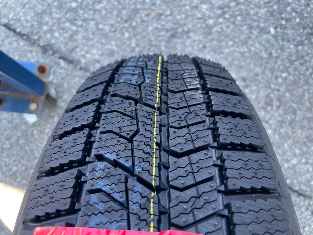 残りわずか！新品スタッドレス4本セット！155/65R14 TOYO GIZ2