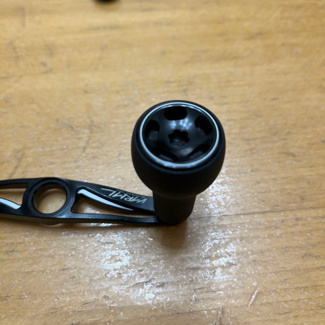 バリアルハンドル　pcd95mm ブラック ベイトリールハンドル