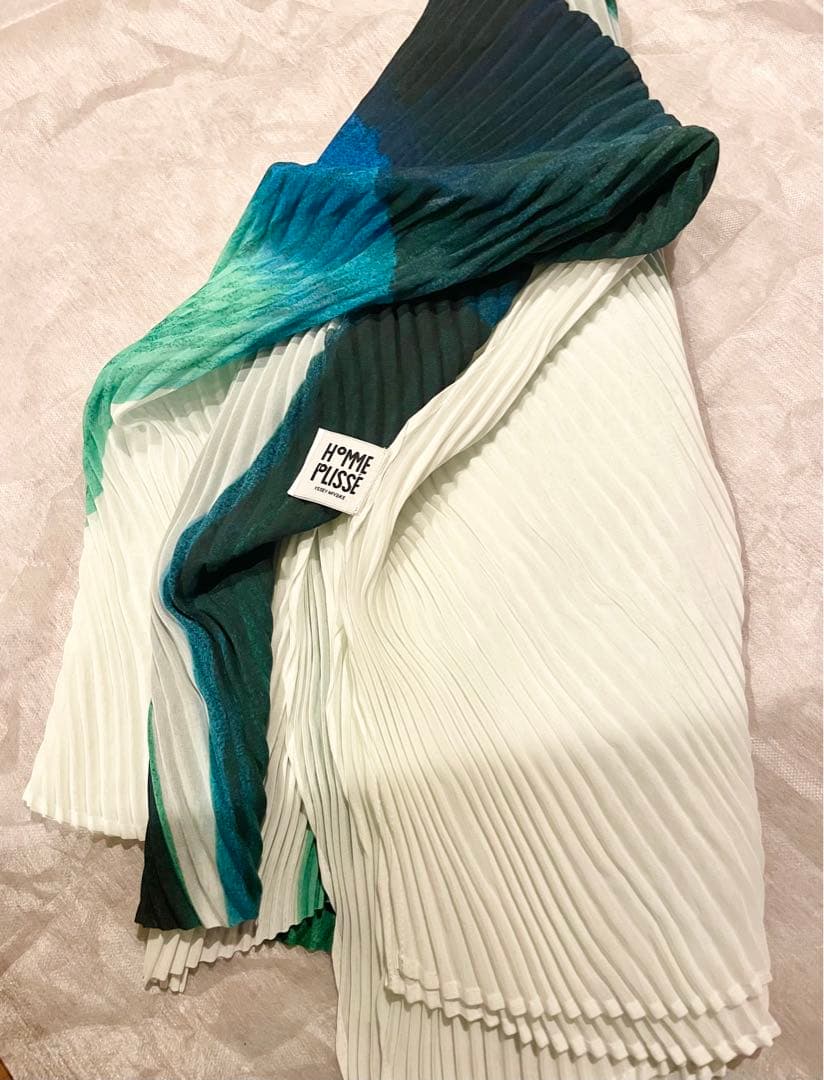 【新品未使用】HOMME PLISSÉ ISSEY MIYAKE ストール