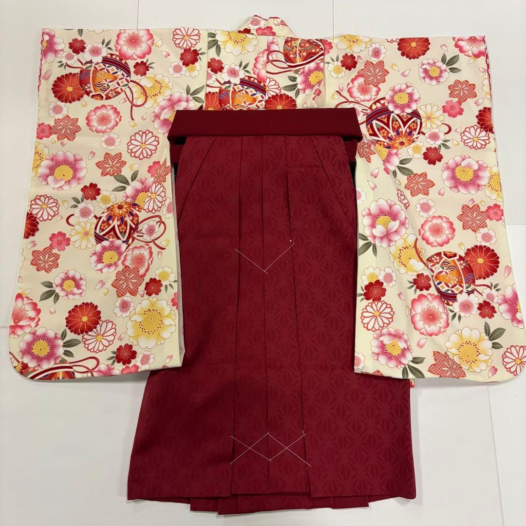 七五三　3歳女の子　着物・袴セット　ひさかたろまん　手鞠　アイボリー　八重桜