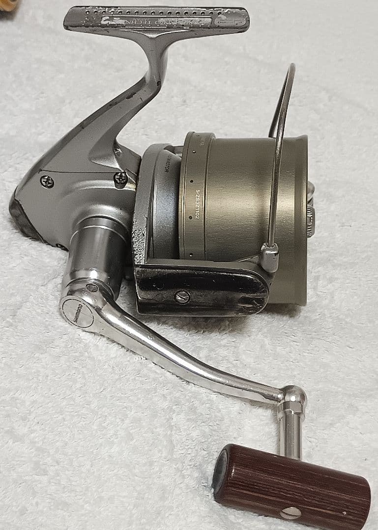 Shimano SUPER AERO TECHNIUM & XT 投釣専用リール