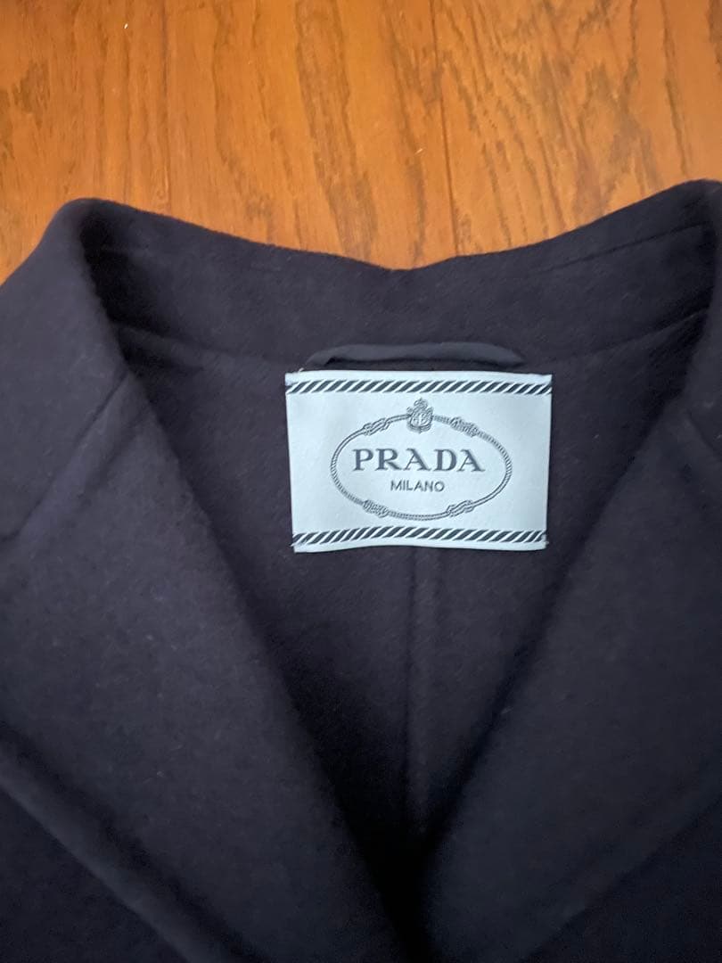 leaf　新品プラダのオーバーコートです。S〜M